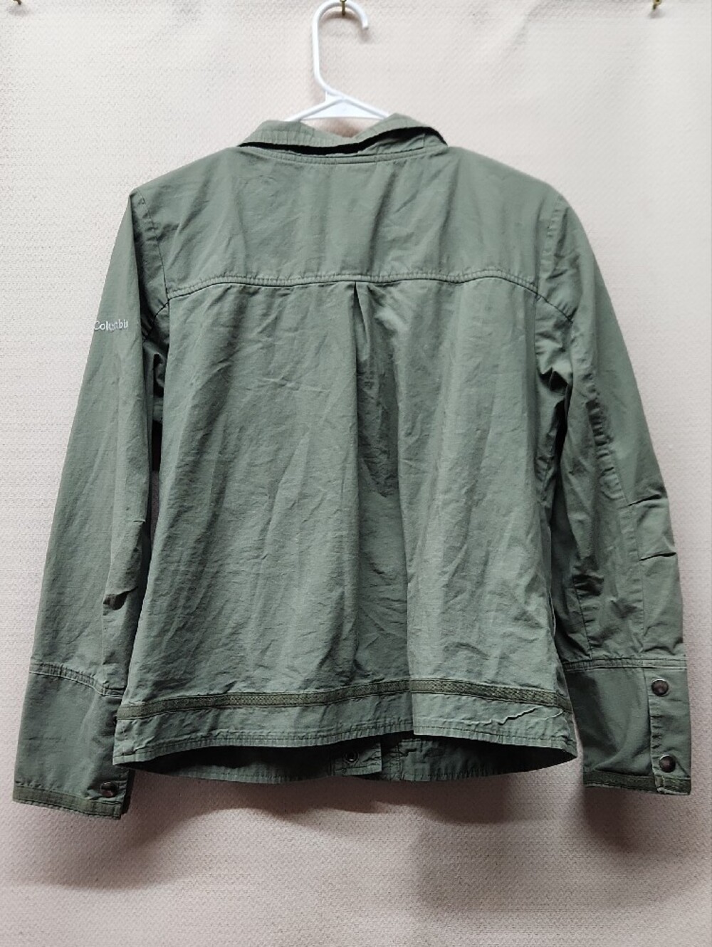 Light Olive Utility Jacket with Snap Flap Pockets - Picture 3 of 3